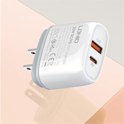 20W PD+QC3.0 Fast Charger Q229